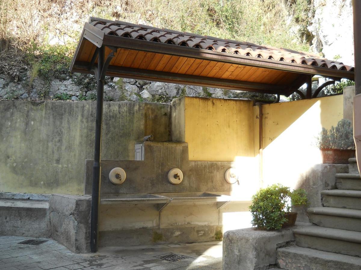 Appartamento Al Ponte Marone Kültér fotó
